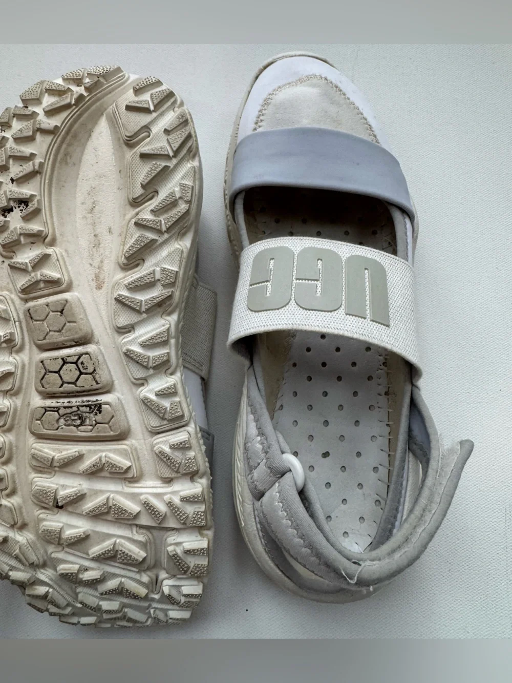 UGG LA Cloud Sport Platform Sandals White Women’s Size 7.5